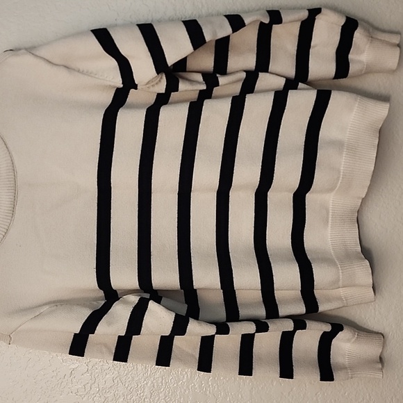 KIRUNDO Striped Knit Turtle Neck Sweater with Metal Shoulder Buttons - Picture 8 of 16